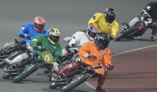 ミッドナイトレース画像